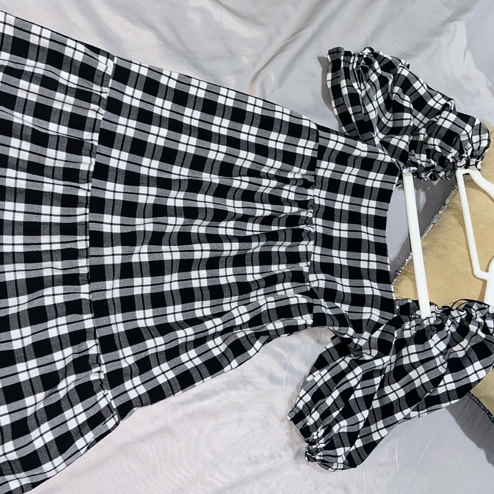 H&M Puff-sleeved dress